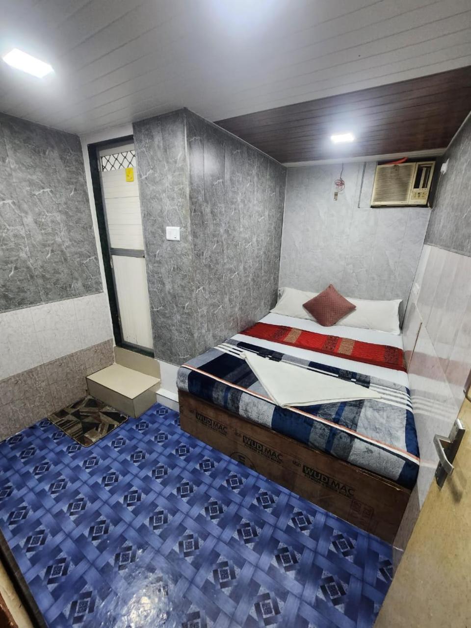 Amaan Hotel Bombay Extérieur photo